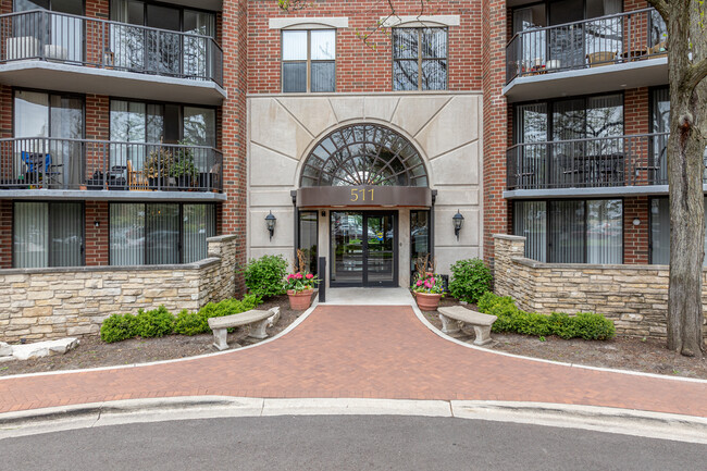 RiverPlace Condominiums in Naperville, IL - Building Photo - Building Photo