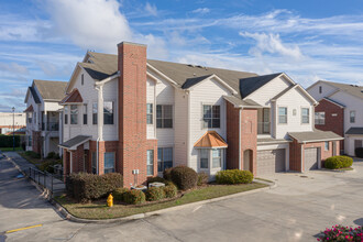 Zachary Parkside Apartment Homes in Zachary, LA - Foto de edificio - Building Photo