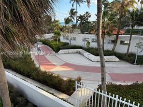 4301 Collins Ave, Unit # 208 in Miami, FL - Foto de edificio - Building Photo