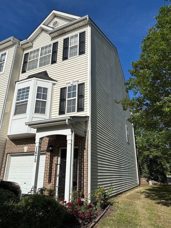 1675 Snow Mass Way in Durham, NC - Building Photo - Building Photo