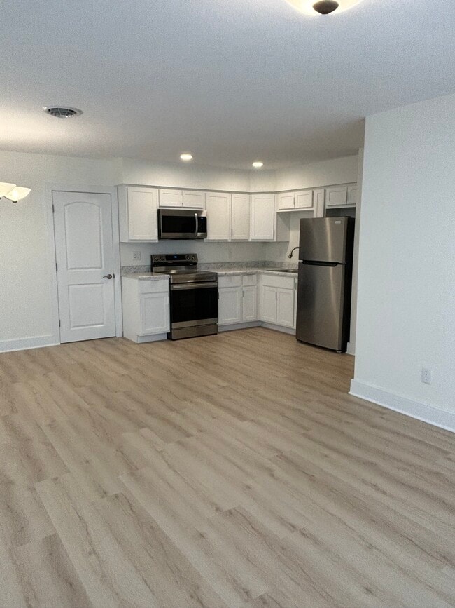 1030 Community Rd