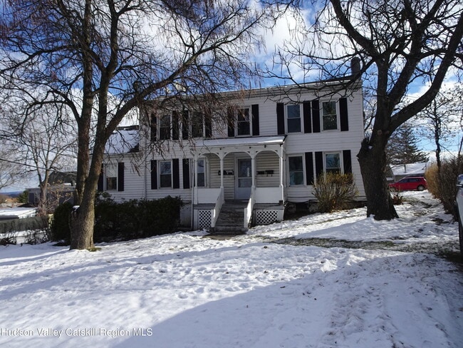 921-923-923 Columbia St in Hudson, NY - Building Photo - Building Photo