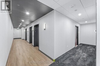 1037 The Queensway in Toronto, ON - Building Photo - Building Photo