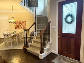 5819 Petty St in Houston, TX - Foto de edificio - Building Photo