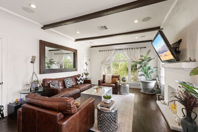 5191 W 20th St in Los Angeles, CA - Building Photo - Building Photo