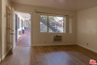 6126 Eleanor Ave in Los Angeles, CA - Building Photo - Building Photo
