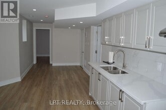 795 Bessy Trail in Milton, ON - Building Photo - Building Photo