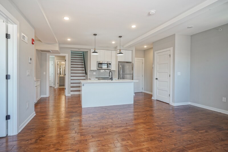 1710 Cambridge St in Philadelphia, PA - Building Photo