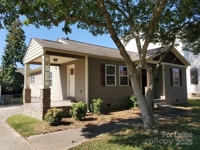 property at 350 Melbourne Ct