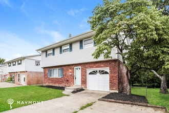 938 Mc Kelvey Rd in Cincinnati, OH - Building Photo - Building Photo