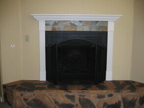3260 Laurashawn Ln in Escondido, CA - Building Photo - Building Photo