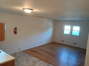 37 Reservoir Ave, Unit 2 in New Brunswick, NJ - Foto de edificio - Building Photo