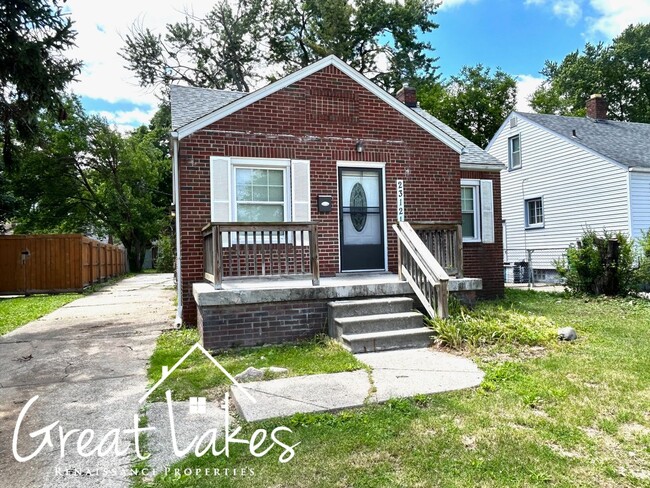 property at 23121 Oakwood Ave
