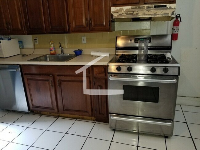 6 Sewall St, Unit 2 in Boston, MA - Building Photo - Building Photo