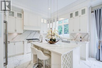 329 Paliser Crescent S in Richmond Hill, ON - Building Photo - Building Photo