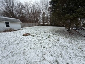 38 Curtiss Ave in Sodus, NY - Foto de edificio - Building Photo