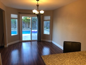 4648 Winter Oak Way in Antelope, CA - Building Photo - Building Photo