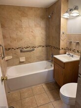 1062 E 25th St, Unit 1064 in Paterson, NJ - Building Photo - Building Photo