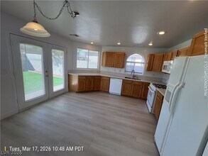 7309 La Mona Ct in Las Vegas, NV - Building Photo - Building Photo
