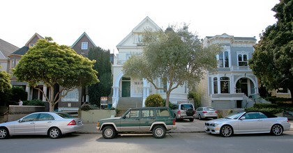 2715 Sacramento St in San Francisco, CA - Building Photo - Building Photo