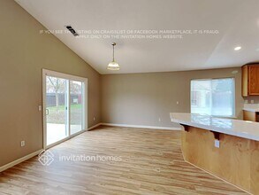 1013 Bay Shore Dr in Galt, CA - Foto de edificio - Building Photo