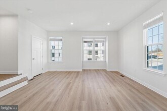 208 River Birch Wy in Exton, PA - Building Photo - Building Photo