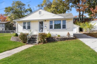 1905 Mitchell Terrace in St. Louis, MO - Building Photo - Building Photo
