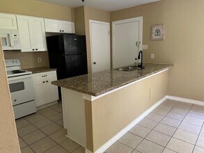 300 Rice St in Angleton, TX - Building Photo - Building Photo