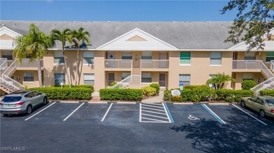 108 Pebble Shores Dr in Naples, FL - Building Photo - Building Photo
