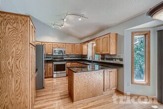 5077 Credit River Dr in Savage, MN - Building Photo - Building Photo