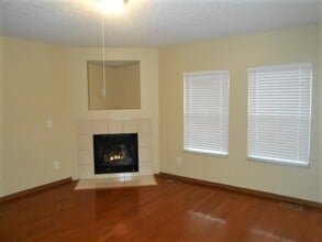 7043 Bryemar Dr in Reynoldsburg, OH - Building Photo - Building Photo