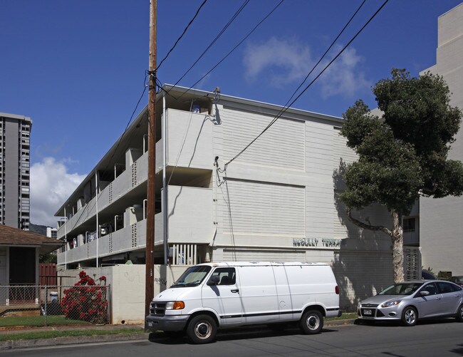 McCully Terrace in Honolulu, HI - Building Photo - Building Photo