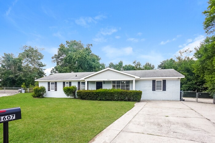 3607 Trace Ct in Hephzibah, GA - Foto de edificio