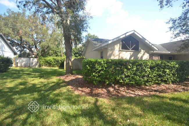 4095 Dora Wood Dr in Mount Dora, FL - Building Photo - Building Photo