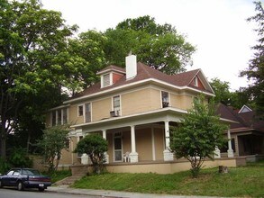 Sledge Apartments in Memphis, TN - Foto de edificio - Building Photo