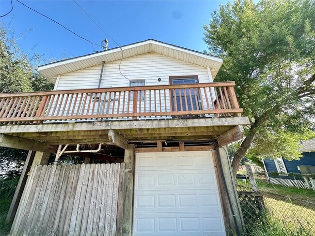 property at 5618 Avenue L