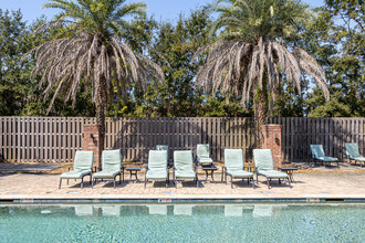 Summer Grove & Arlington Trace in Baton Rouge, LA - Foto de edificio - Building Photo