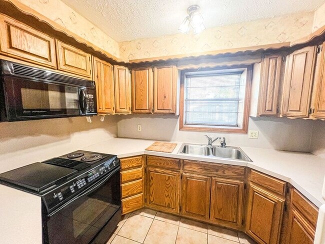 property at 501 N Main St