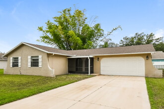 809 Del Prado Dr in Kissimmee, FL - Building Photo - Building Photo
