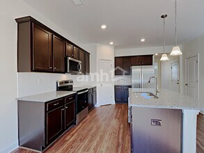 1107 Bentley Pl in Waxhaw, NC - Foto de edificio - Building Photo