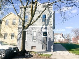 1616 E 33rd St in Cleveland, OH - Building Photo