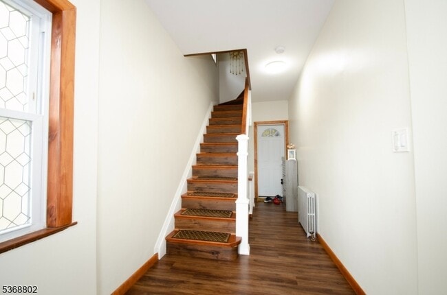 74 Harrison Pl in Clifton, NJ - Building Photo - Building Photo