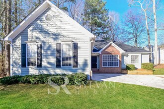 3431 Hollow Oak Dr in Rex, GA - Building Photo - Building Photo