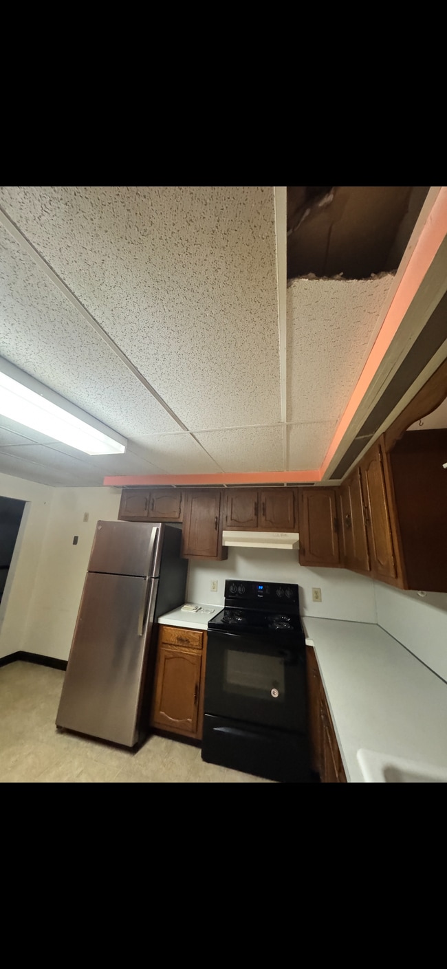 312 Richfield Blvd, Unit A in Mattydale, NY - Building Photo - Building Photo