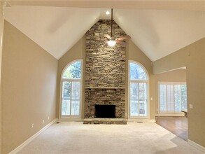 398 Woodhaven NE in Marietta, GA - Building Photo - Building Photo