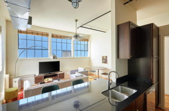 1041 Constance St in New Orleans, LA - Building Photo - Building Photo