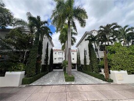 261 Navarre Ave in Coral Gables, FL - Building Photo