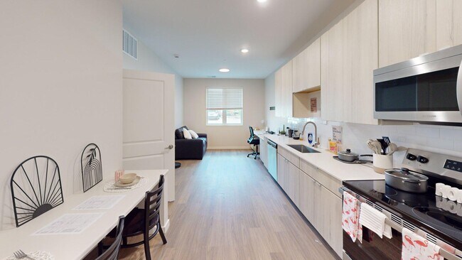 404 E Clark in Champaign, IL - Building Photo - Building Photo