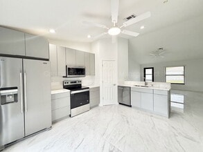 1909 Bayport Dr in Deltona, FL - Building Photo - Building Photo