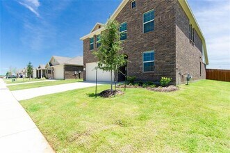 305 Laurenbrooke Dr in Anna, TX - Building Photo - Building Photo